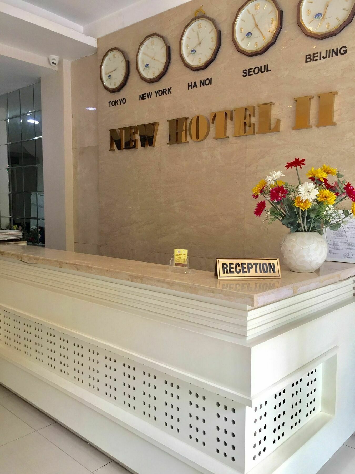 New 2 Hotel