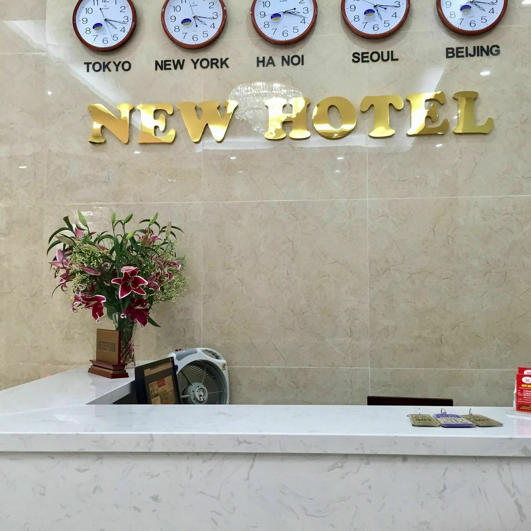 New 2 Hotel